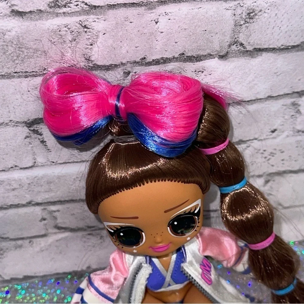 L.O.L. Surprise! LOL Surprise OMG SPORTS CHEER DIVA Cheerleading Dolls